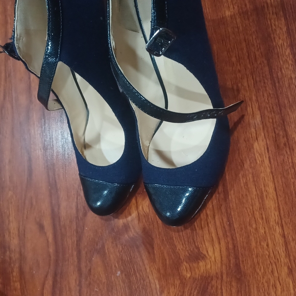 NINE WEST SIZE 8M - Picture 5 of 7